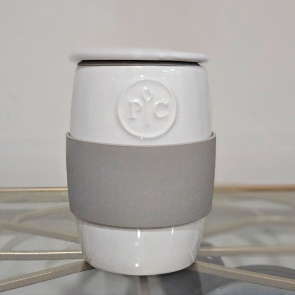 Pampered Chef Ceramic Microwave Egg Cooker Oatmeal Cake Mug w/ Lid